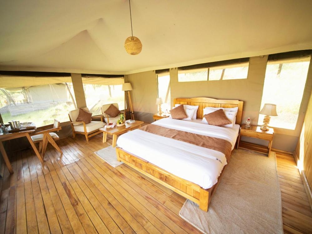 Serengeti Kifaru Tented Lodge Mugumu Exterior foto